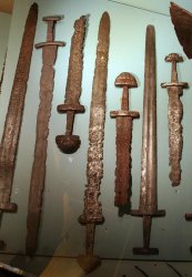 Viking_swords_at_Bergen_Museum.jpg